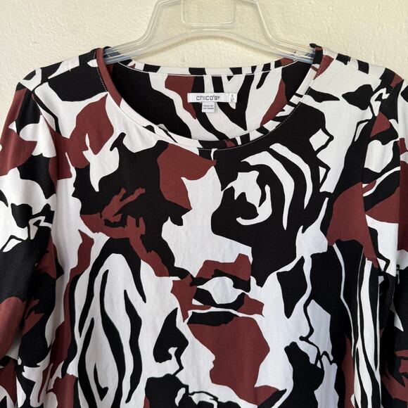 Chico’s Size XL abstract print stretch knit blouse - Picture 3 of 8